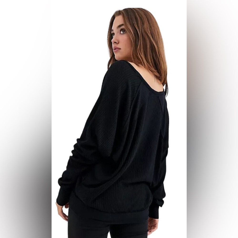 Free People Santa Clara Thermal in Black NWT - Picture 4 of 8